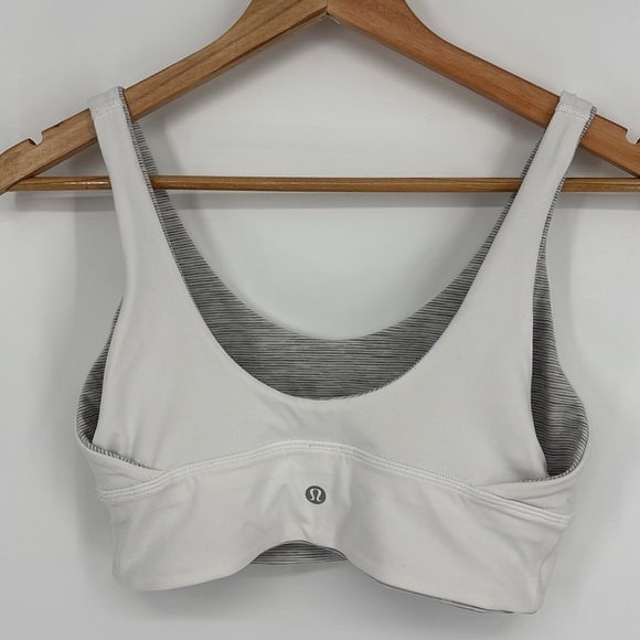 Lululemon Align Reversible Bra *Light Support A/B Cups Gray & White Size 8 - Picture 5 of 7